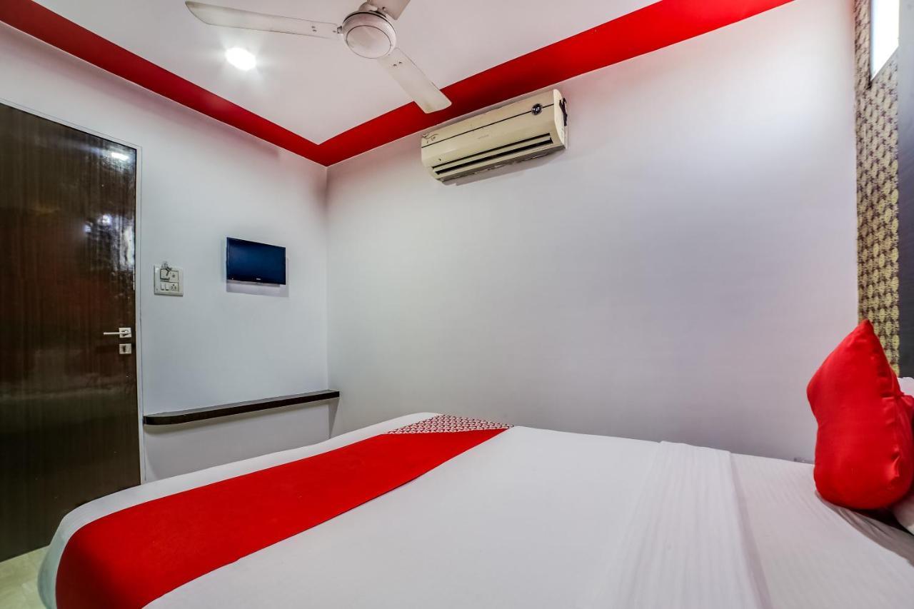 Hotel Oyo 66982 Skyway Mumbai