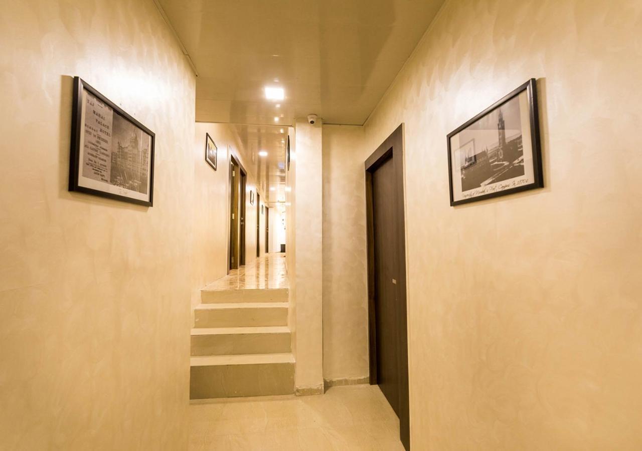 Hotel New Sky Palace Residency- Near International Airport Andheri East 3*