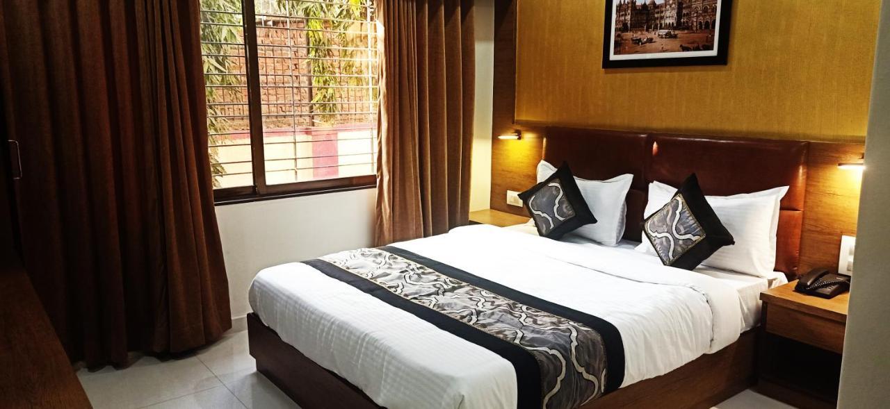 Hotel Crystal Luxury Inn- Bandra 3*