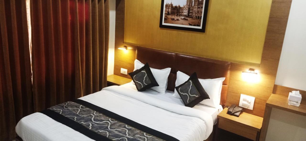 Crystal Luxury Inn- Bandra