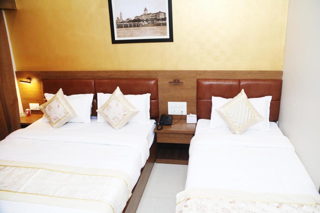Crystal Luxury Inn- Bandra Hotel