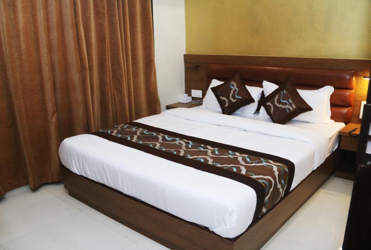 Crystal Luxury Inn- Bandra Hotel Mumbai