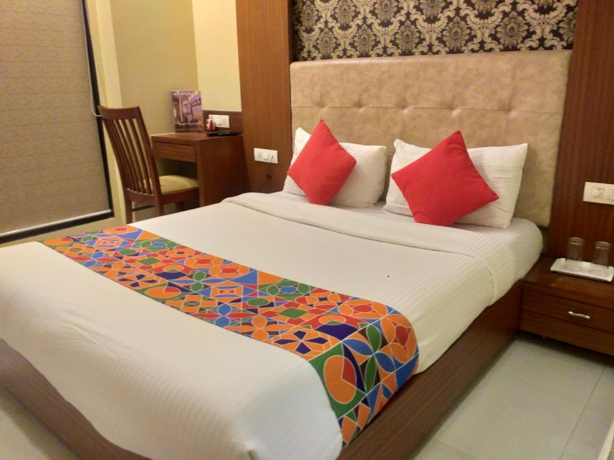 Hotel Seven Hills
