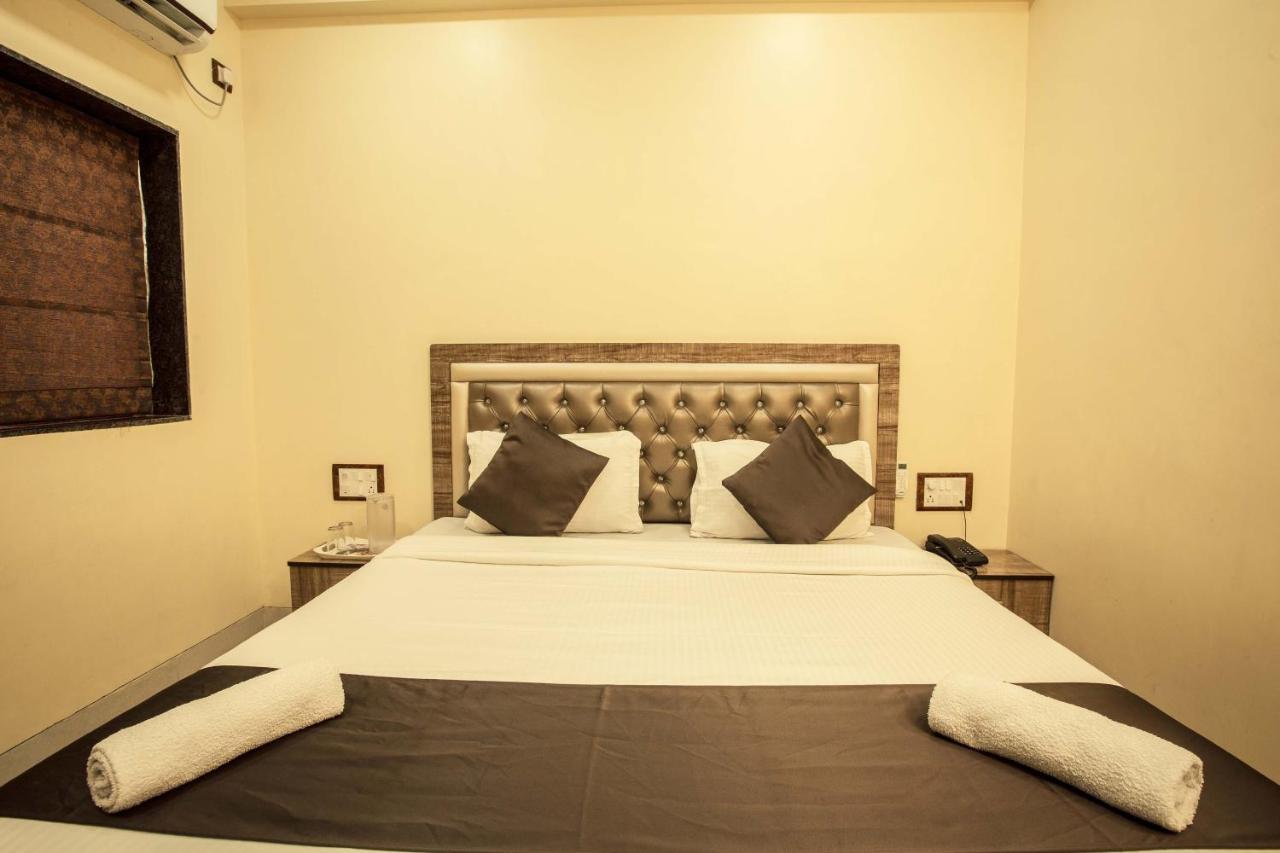 Apsara- Near J J Hospital