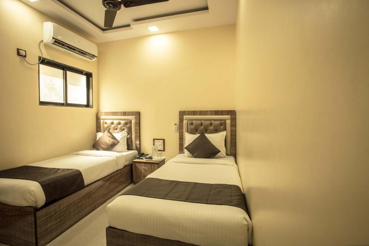 Apsara- Near J J Hospital Hotel Mumbai