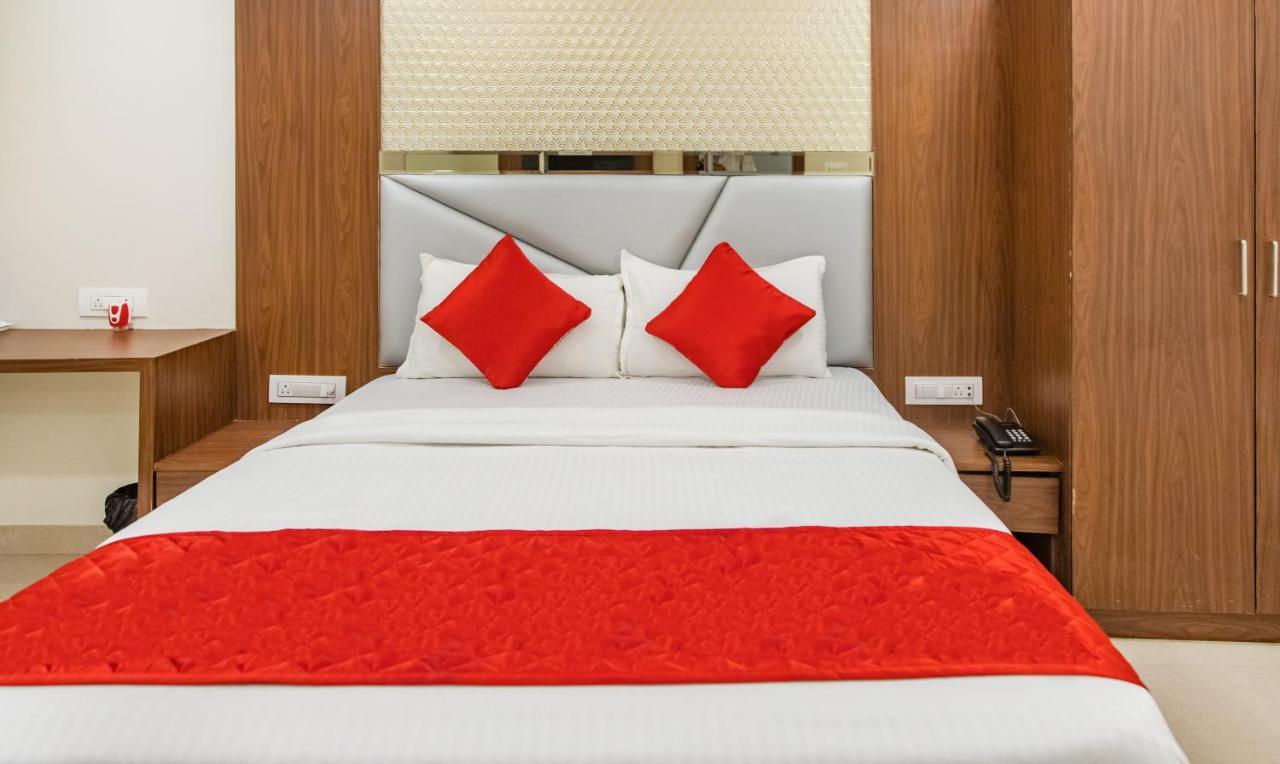 Hotel Hometown Near Us Embassy Bkc Mumbai