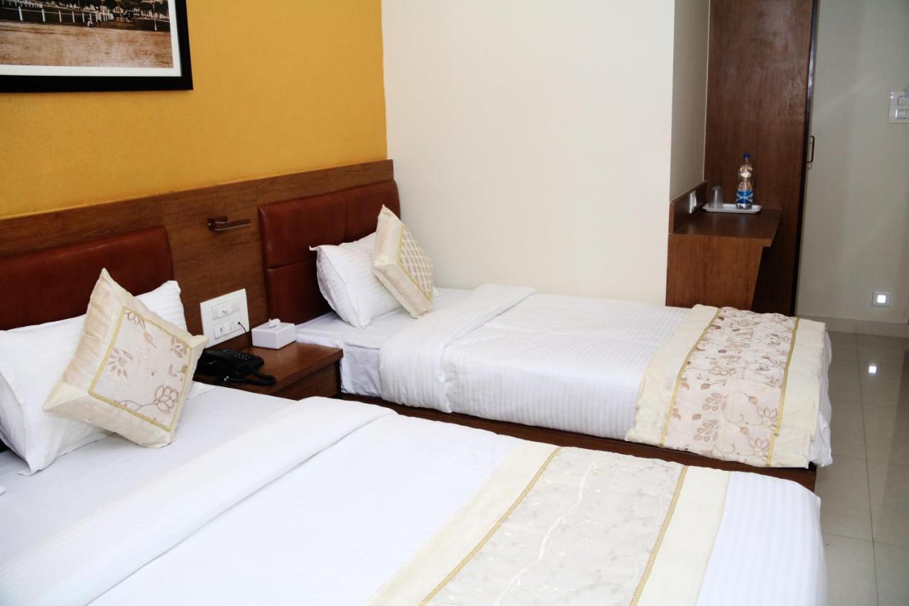 Crystal Luxury Inn- Bandra Mumbai