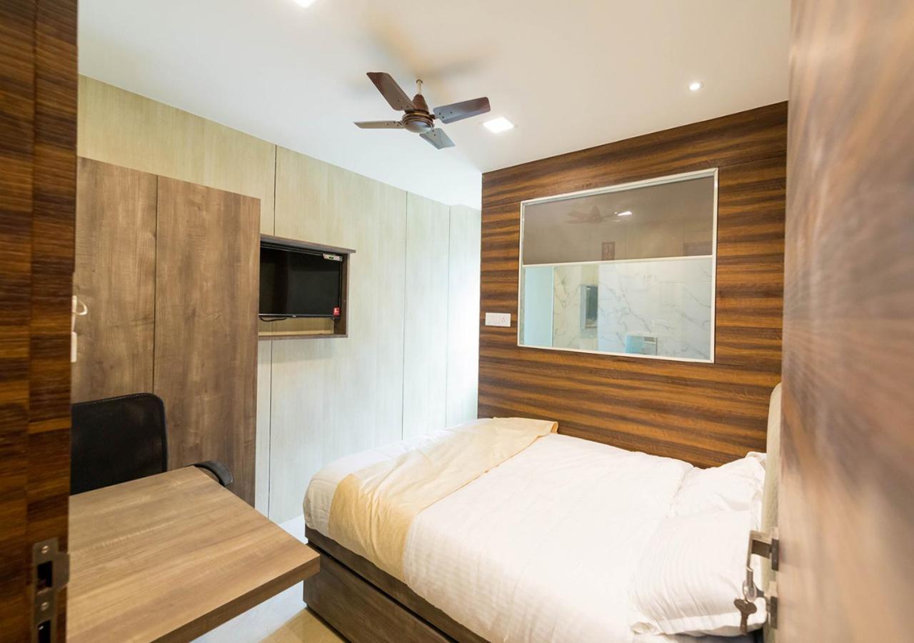 New Sky Palace Residency- Near International Airport Andheri East 3*