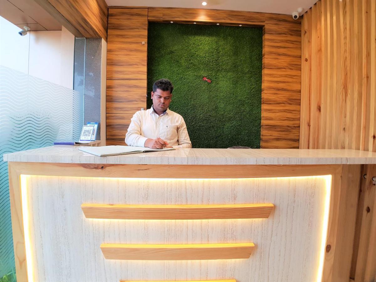 Hexa Nest Hotel