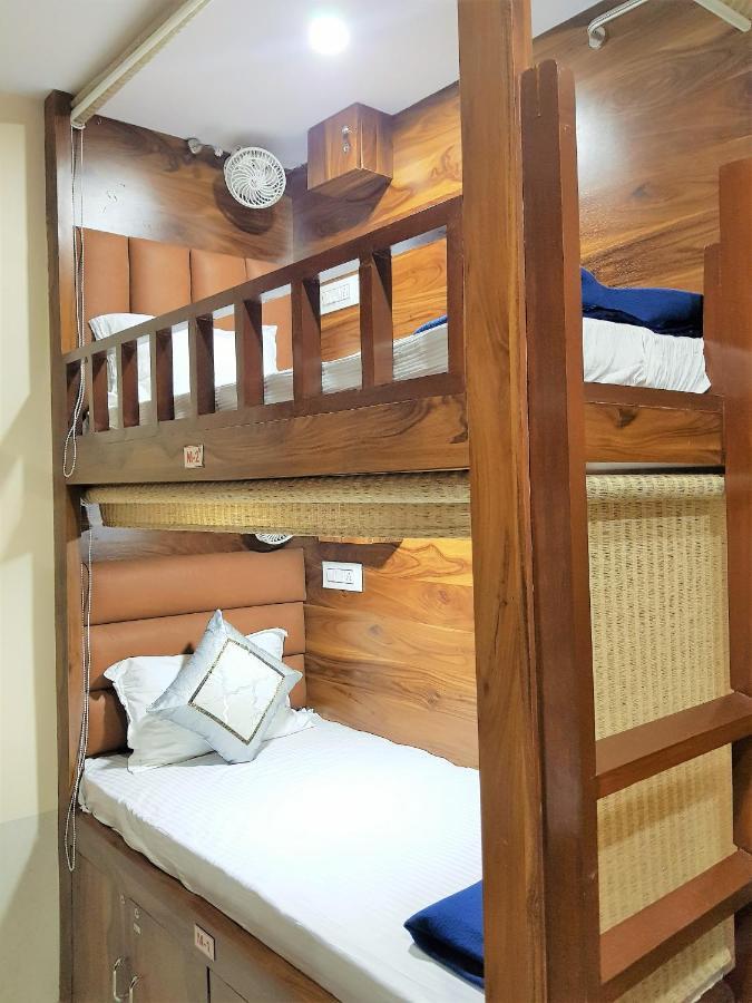 Hexa Nest Hotel 3*