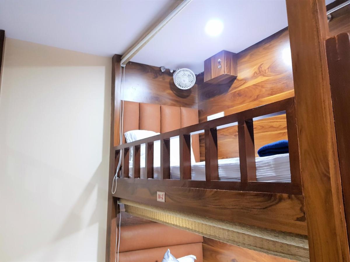 Hotel Hexa Nest 3*