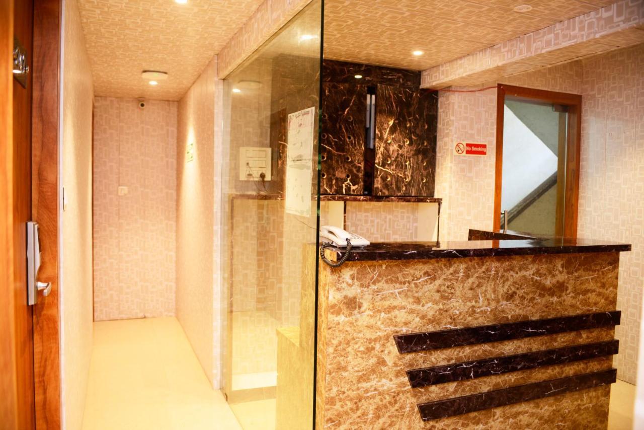 Malad Opposite Malad Railway Station Hotel 3*