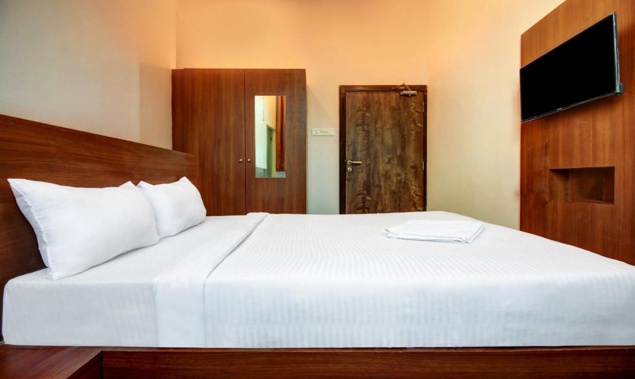 Fabexpress Nirvana Grace Hotel