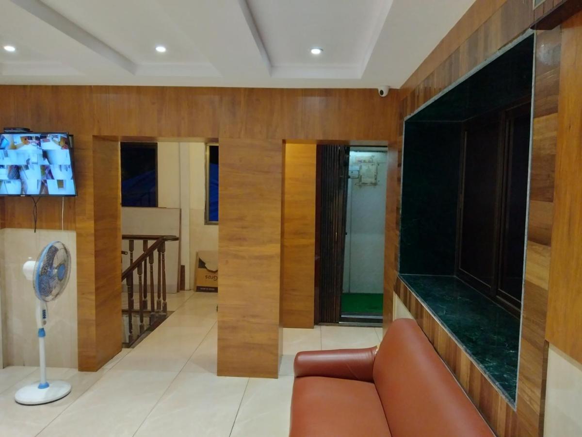 Hotel Rishi International 3*