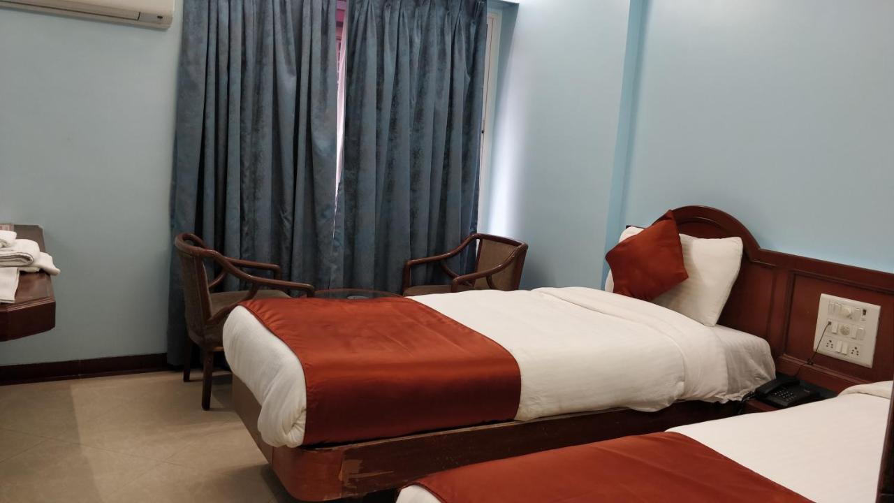 Sagar Hotel 2*