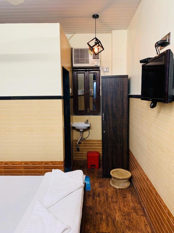 Traveller's - Inn *