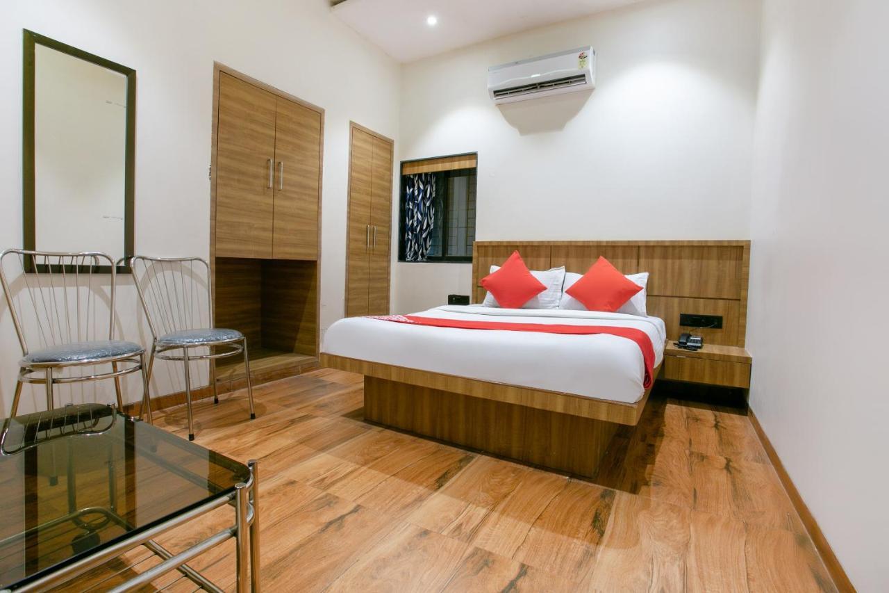 Oyo 72216 Blue Orchid Hotel