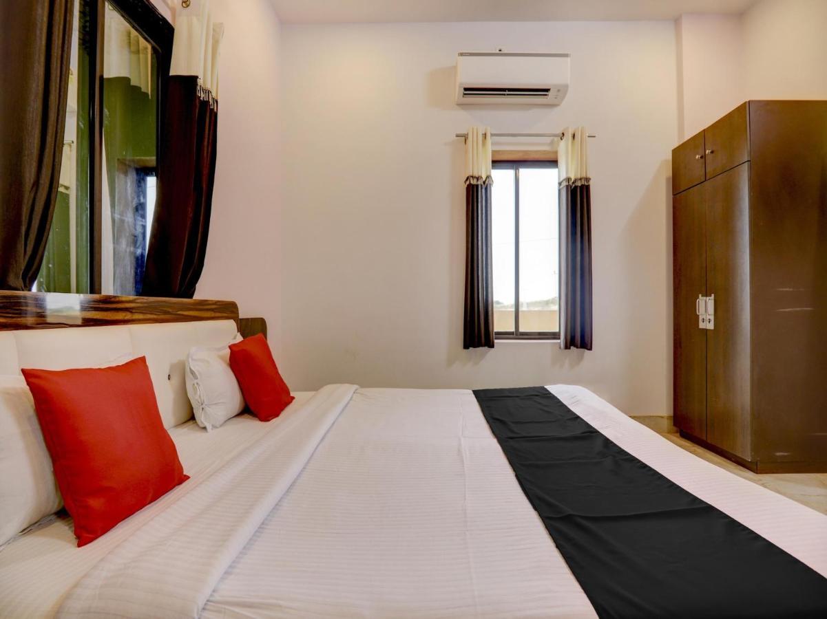 Hotel Capital O 72337 Konkan Tadka 3*
