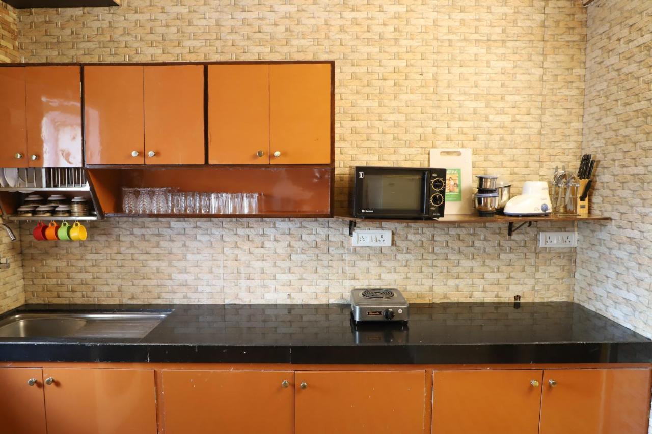 Apartment Osi Andheri West