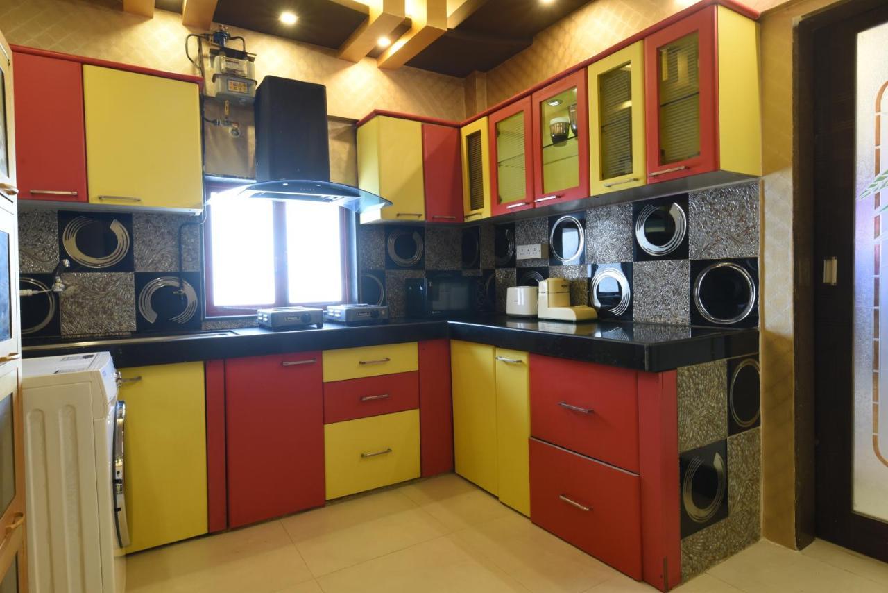 Apartment Osi Andheri West