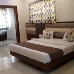 Hotel Golden Palms