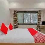 Oyo 79583 Seven Sun Guest House