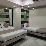Hotel Oc Residency