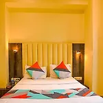 Fabexpress Gateway Inn - 700M From Gateway Of India