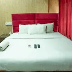 Hotel Ganesh, Near Kokilaben Dhirubhai Ambani Hospital