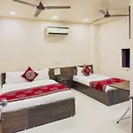 Hotel Lotus Residency