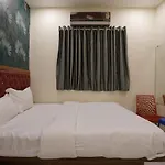 Hotel King Residency