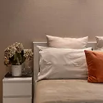 Entire One Bedroom Apartment - Hiranandani Gardens, Mumbai Powai