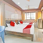 Oyo Flagship Hotel Pakeeza
