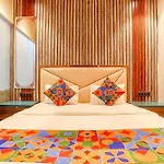 Fabexpress Versova Residency - Nr Kokilaben Hospital
