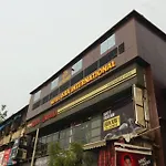Hotel Isra International, Bkc
