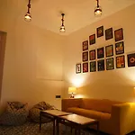 The Colaba Pod