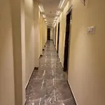 Hotel Crystal Castle