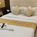 Hotel Crystal Park Near Nesco Exhibition Center