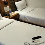Hotel Ascot Inn