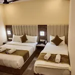 Hotel Crystal Castle Goregaon West Link Road, Mumbai