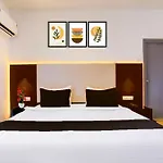Super Townhouse Bombay Exhibition Centre Goregaon
