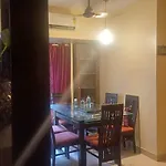 Calm And Pleasant Stay Nearazad Nagar Metro Station,Andheri West