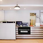 Super Townhouse Khar The Habitat
