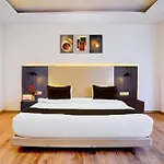 Super Townhouse Bombay Exhibition Centre Goregaon