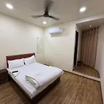 Hotel Marine Line Near Churchgate