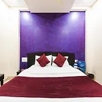 Oyo 1088 Hotel Golden Sagar