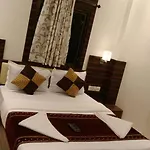 Hotel Golden City