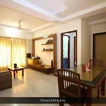 Oyo Apartments Mumbai Domestic Airport 1