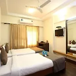 Oyo Apartments Mumbai Domestic Airport 1