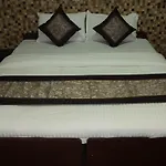 Benazeer Hotel